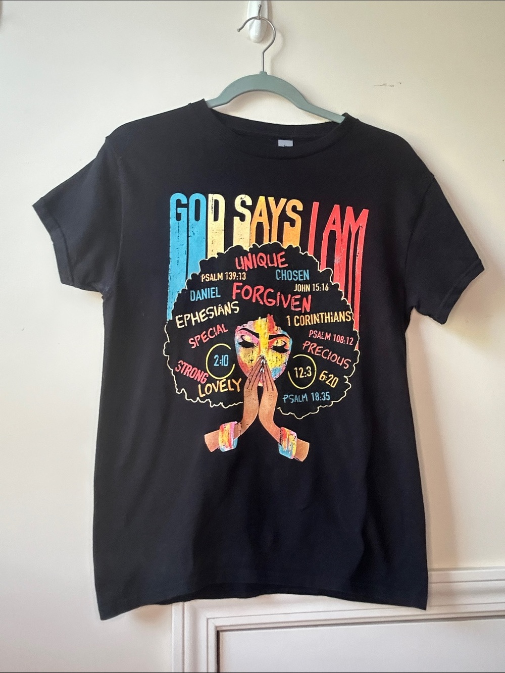 Gildan Black 'God Says I Am' Multicolor Graphic Tee